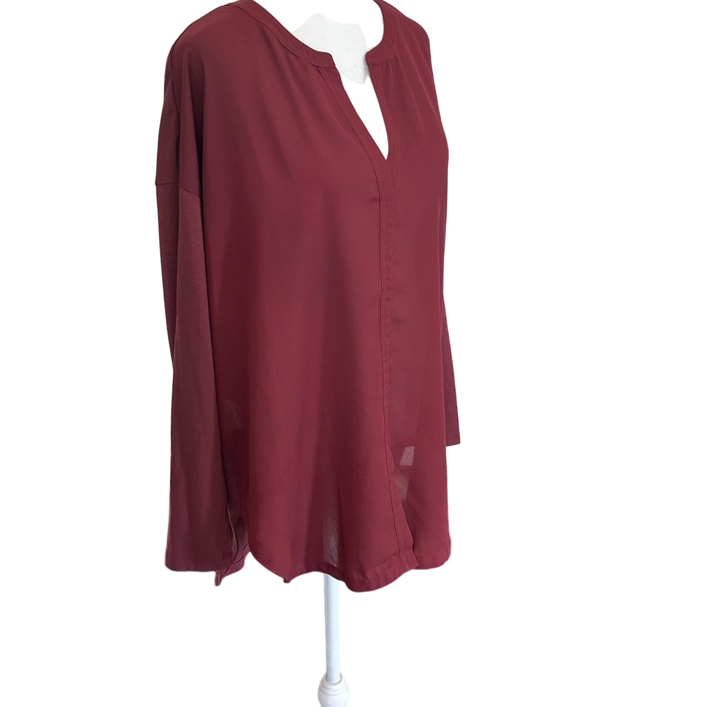 Lysse New York Burgundy V-Neck Tunic Blouse Top Womens Size Medium