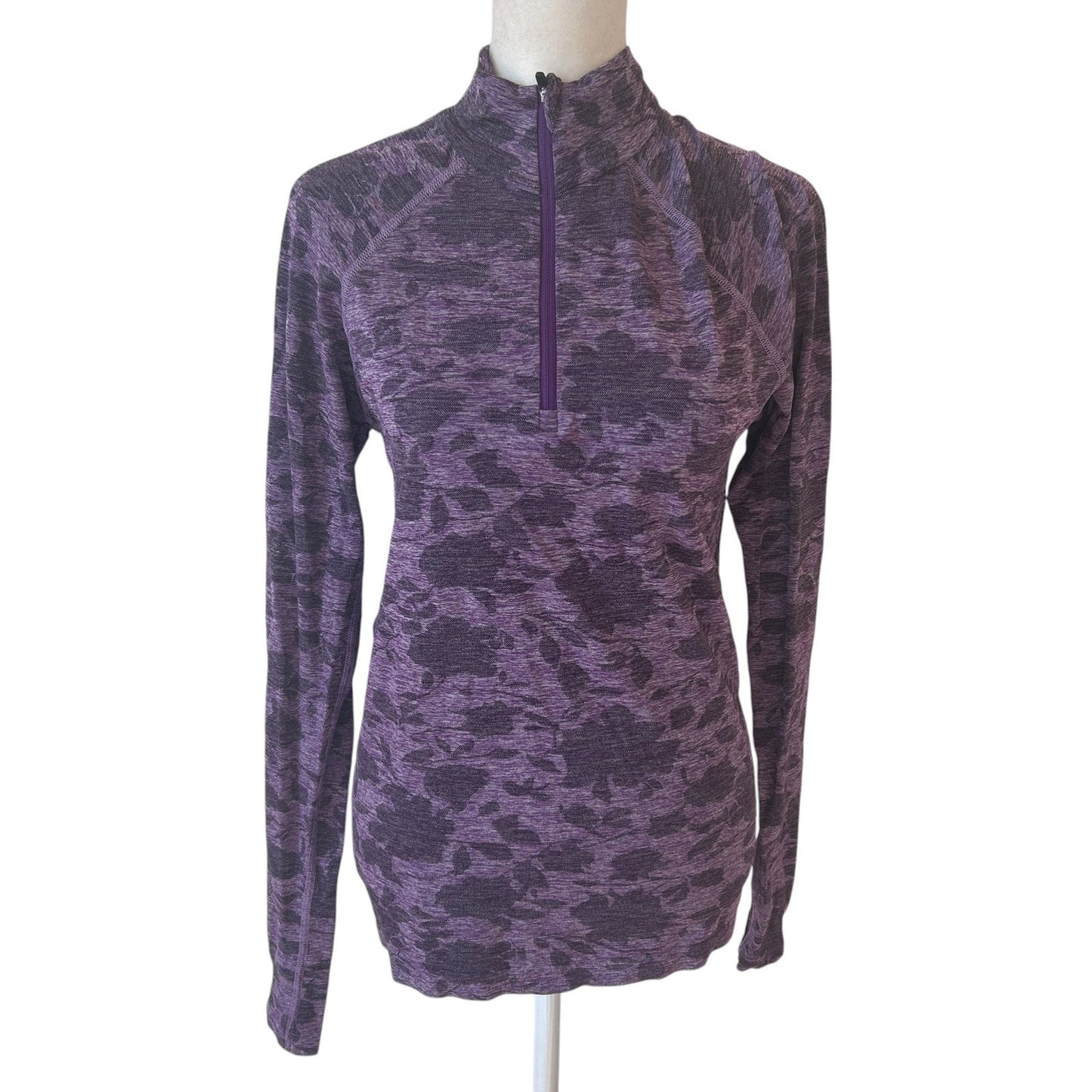 Athleta Momentum Purple Camo 1/4 Zip Long Sleeve Pullover Shirt Size Medium