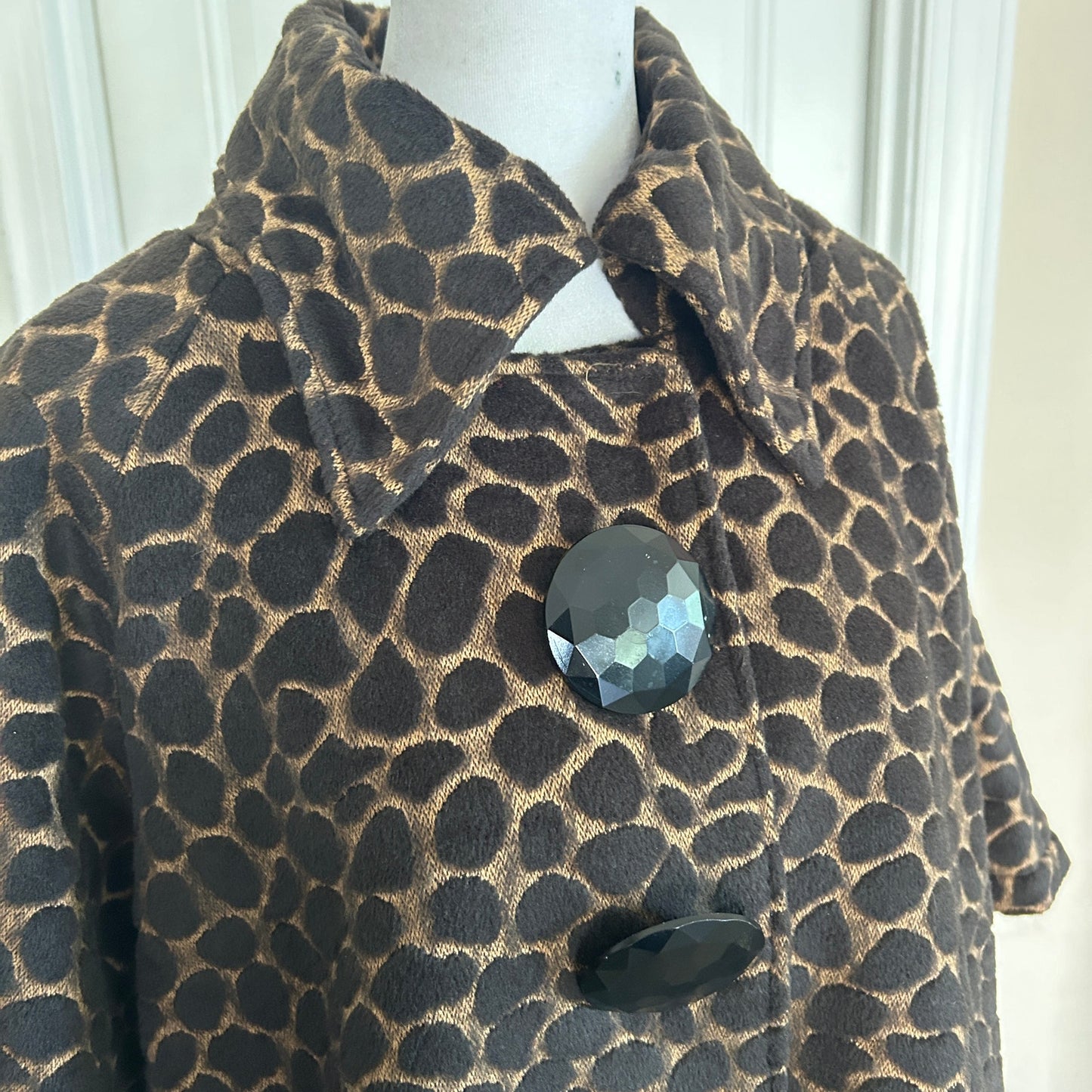 Luii Anthropologie Brown Black Giraffe Animal Print Swing Coat Size Medium