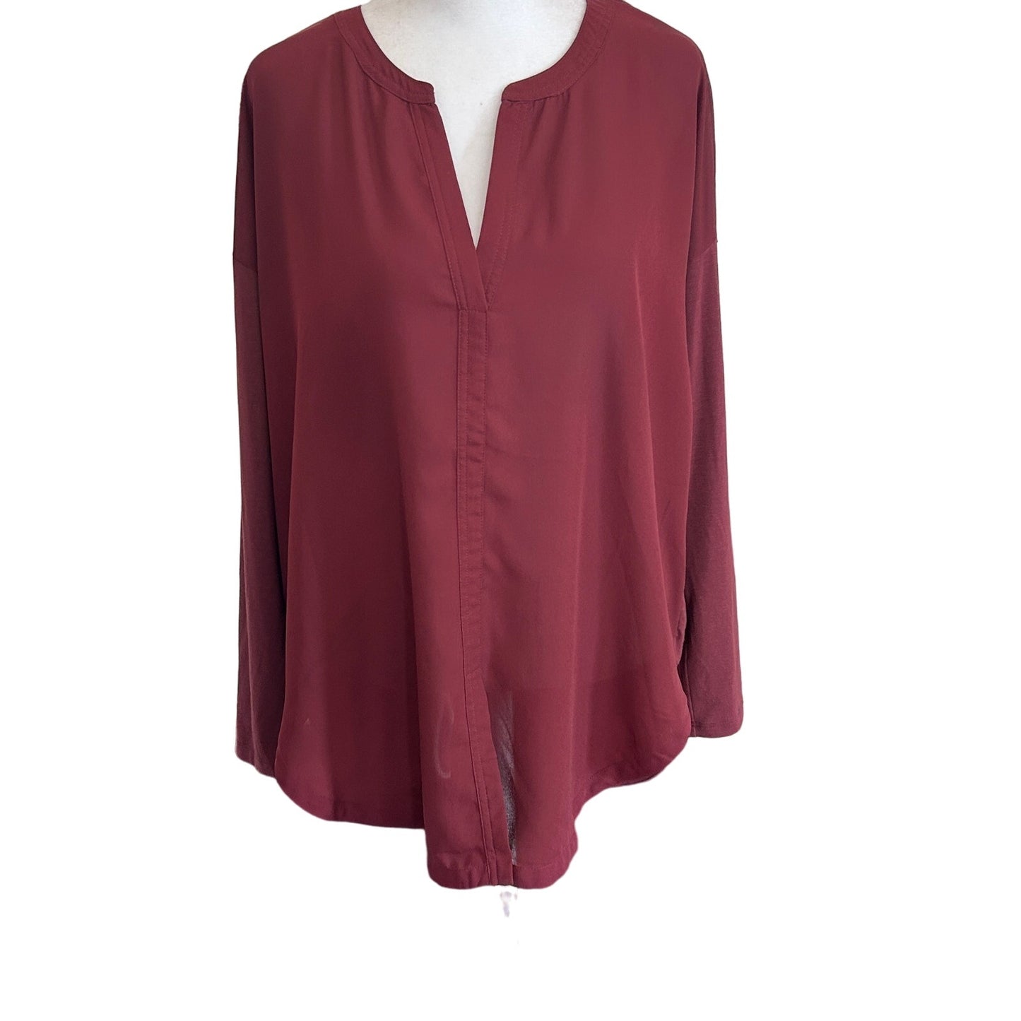 Lysse New York Burgundy V-Neck Tunic Blouse Top Womens Size Medium