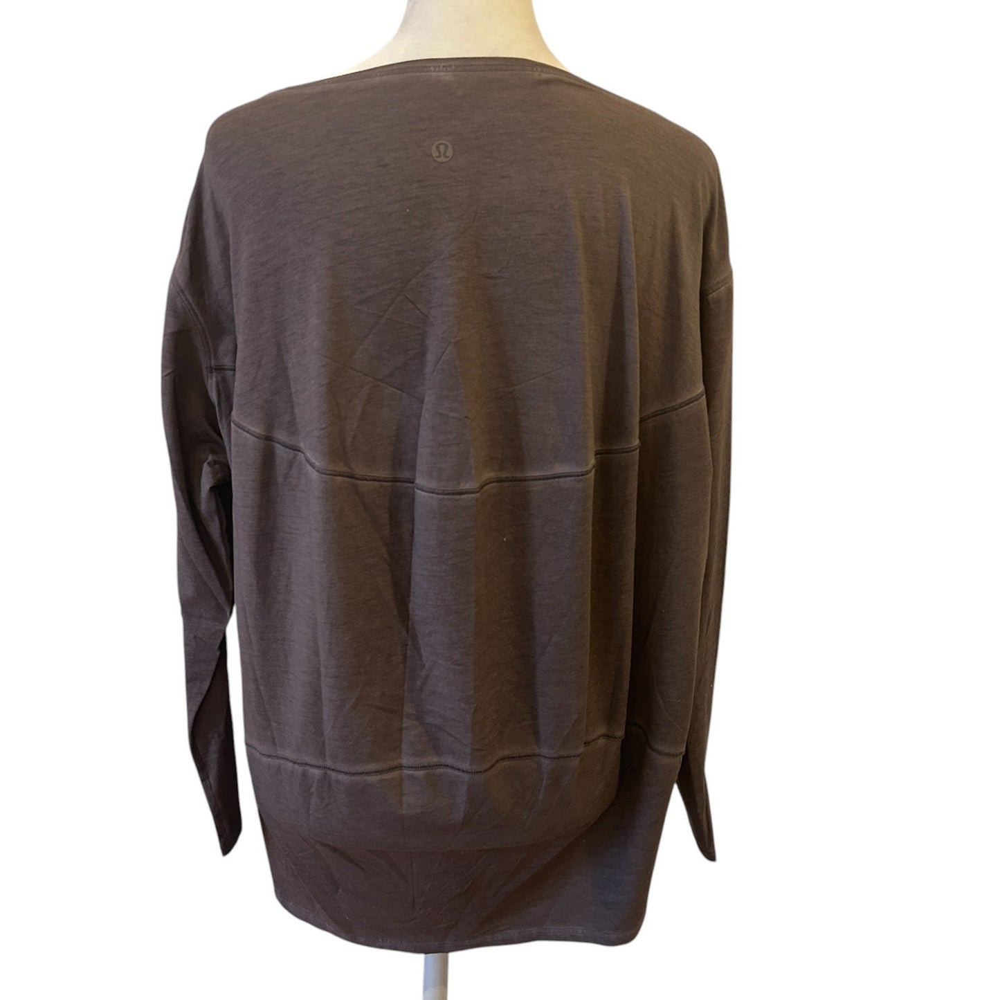 Lululemon NEW Gray Back In Action Long Sleeve Tee Pullover Womens Size 4 NWT